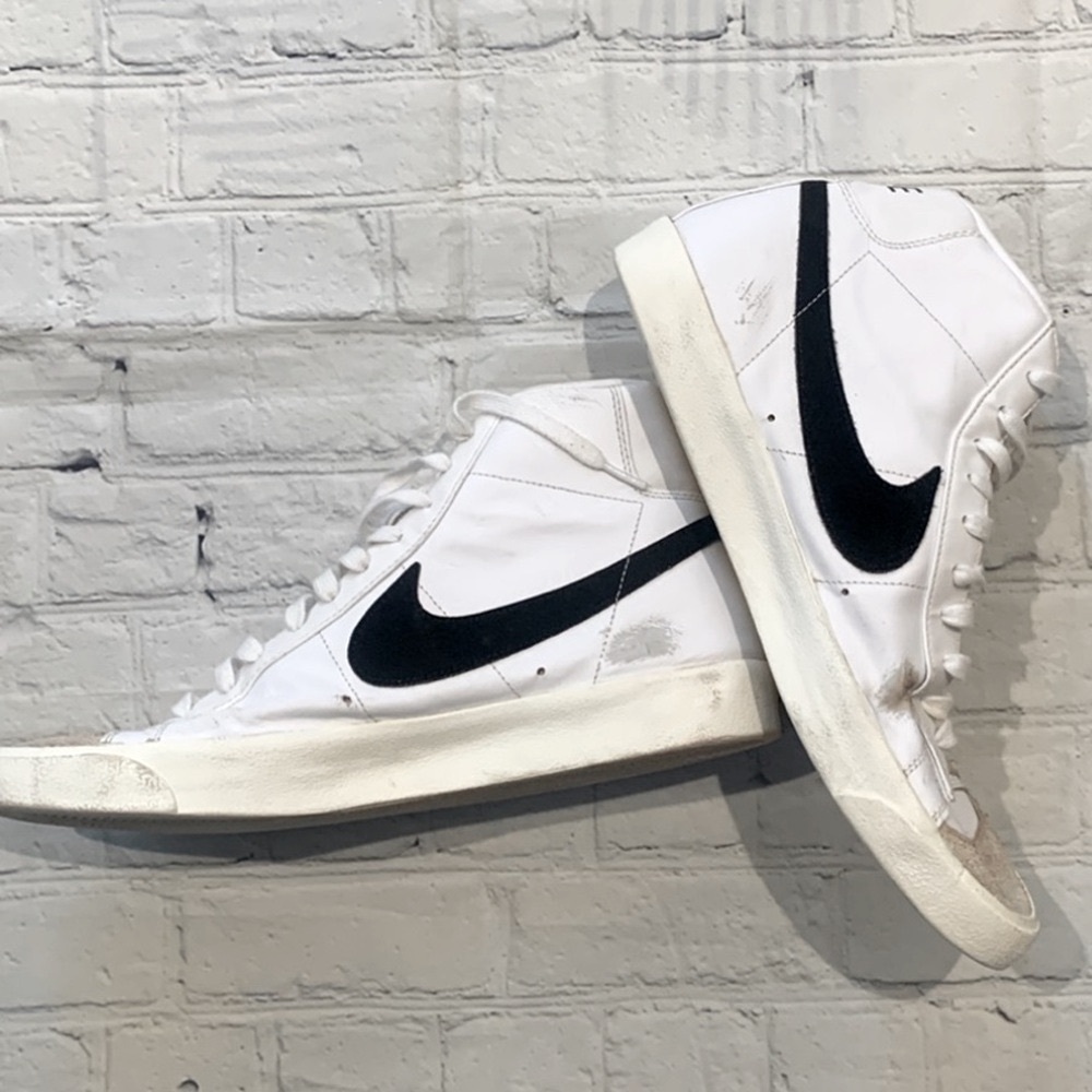 Nike Blazer Mid ‘77 Vintage White Black Gym Shoe - Picture 2 of 14
